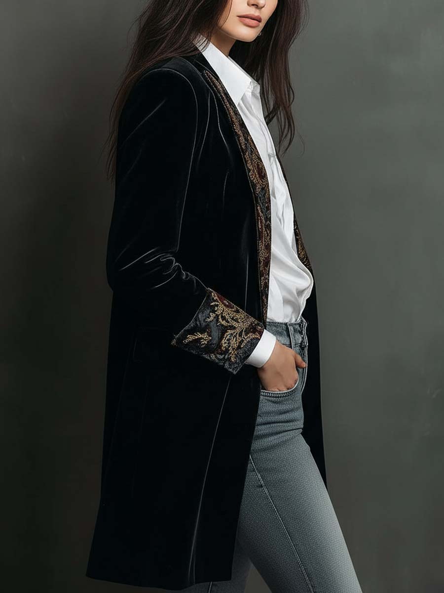Caterina | Blazer Slim Fit con Revers e Stampa Barocca Nera
