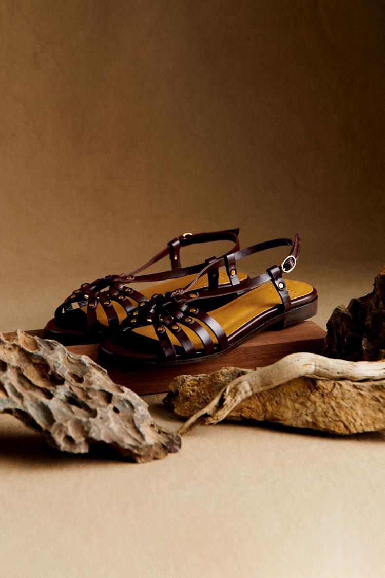 OLIVA | Sandali con Cut-Out e Borchie